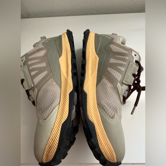 Altra Women's Athletic Shoes - Gray and Tan - Picture 6 of 9